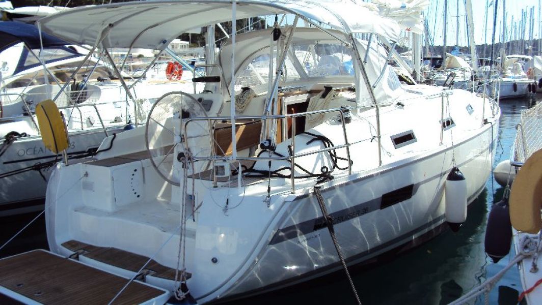 Bavaria Cruiser 36 