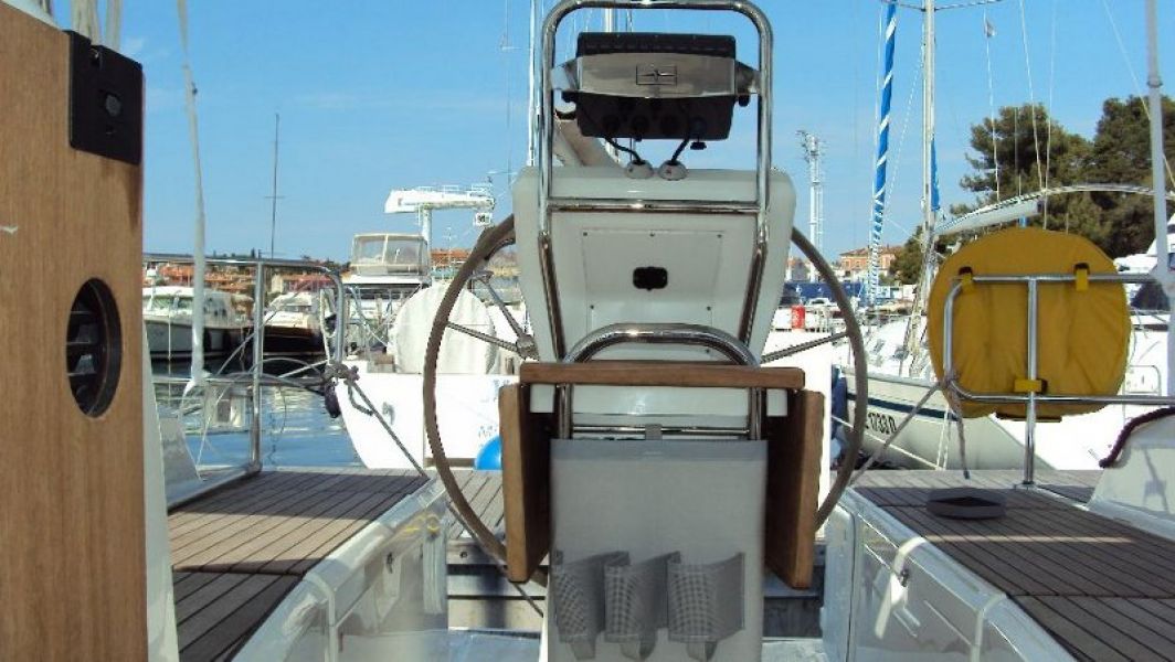 Bavaria Cruiser 36 
