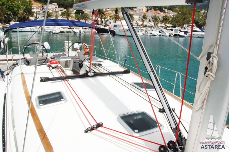 Sun Odyssey 45