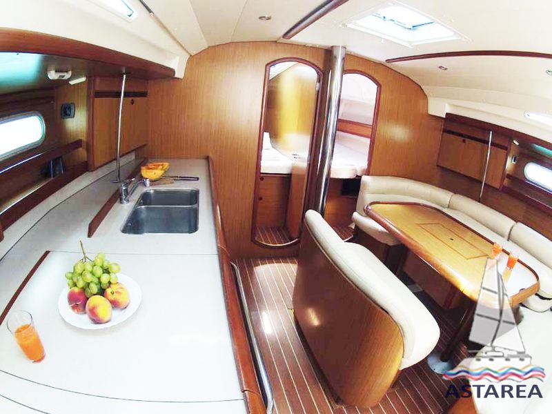 Sun Odyssey 45