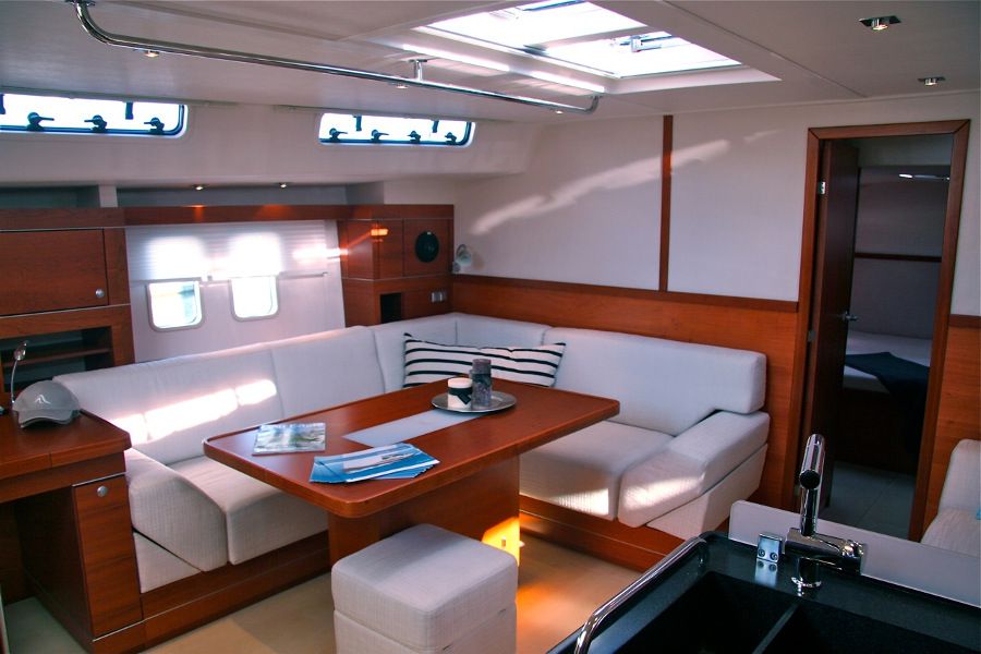 Hanse 545