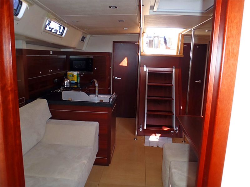 Hanse 545