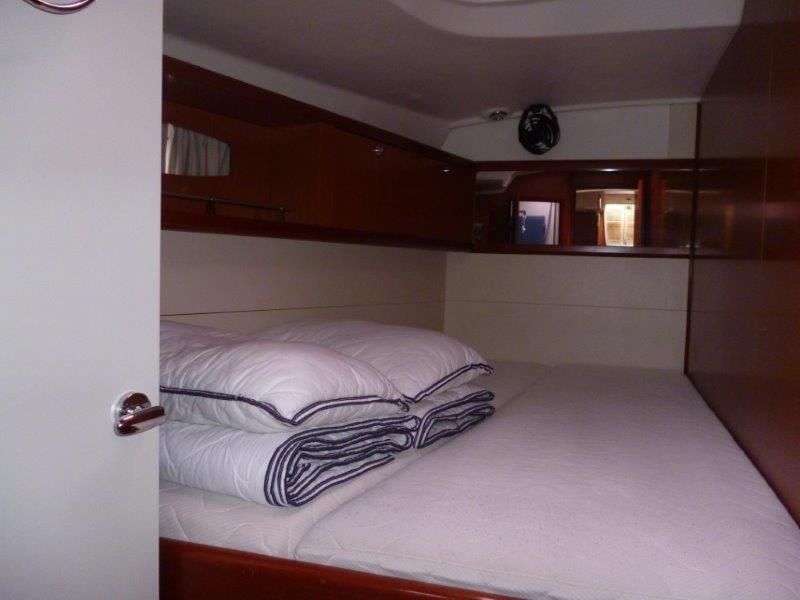 Oceanis 54