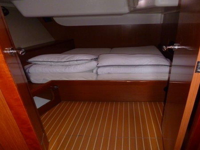 Oceanis 54