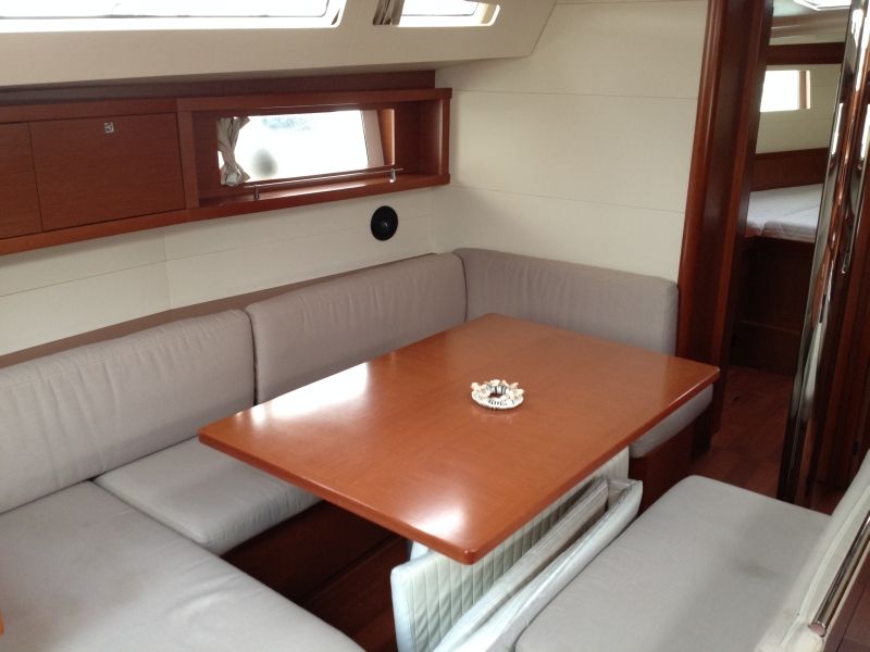 Oceanis 48