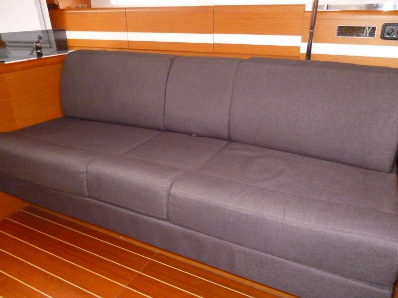 Jeanneau 53 - 5 + 1 cab
