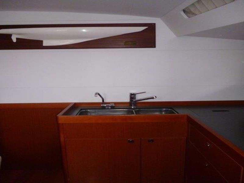 Oceanis 48