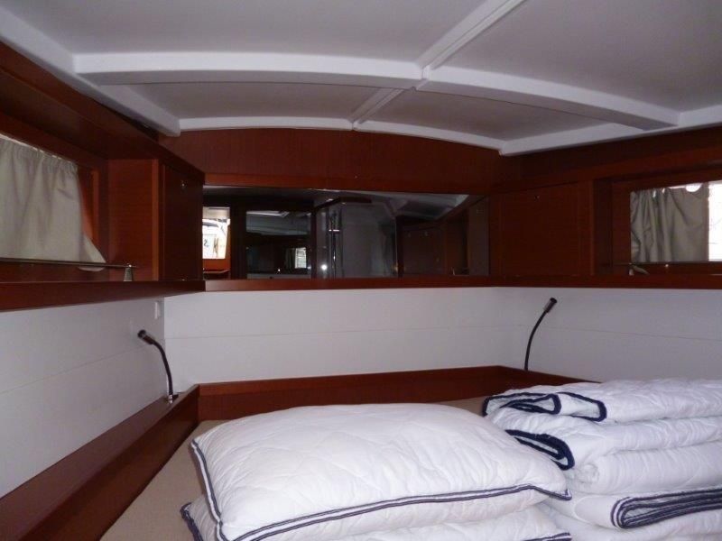 Oceanis 48