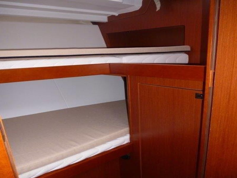 Oceanis 48