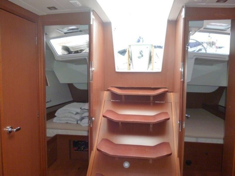 Oceanis 48