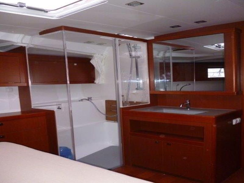 Oceanis 48