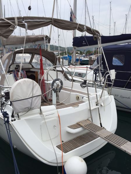 Sun Odyssey 30i