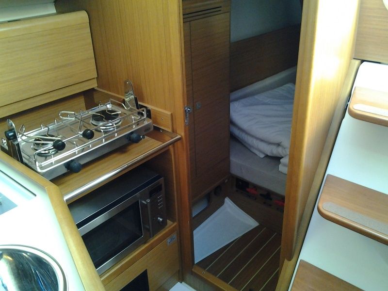 Sun Odyssey 30i