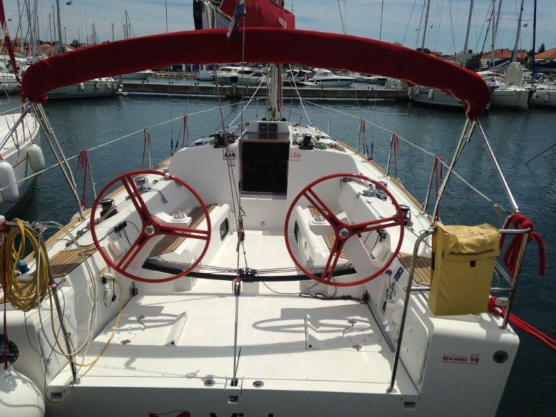 Elan 350