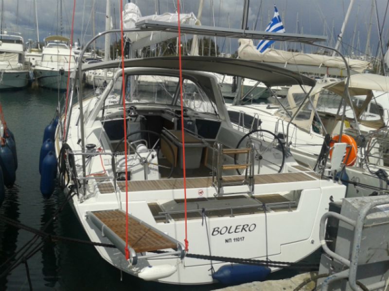 Oceanis 37
