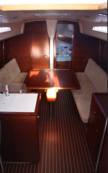 Salona 38