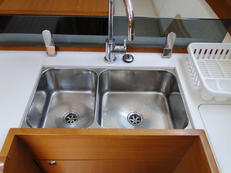 Sun Odyssey 409