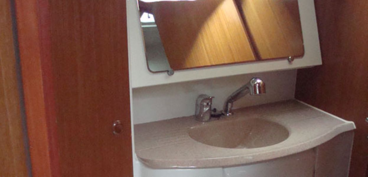 Sun Odyssey 45