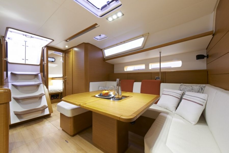 Sun Odyssey 469