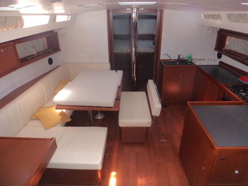 Oceanis 48