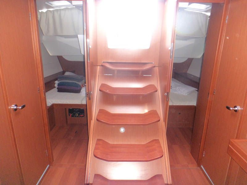 Oceanis 48