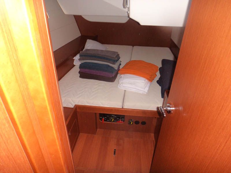 Oceanis 48