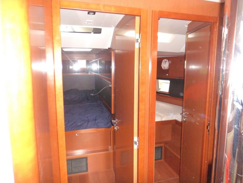 Oceanis 55