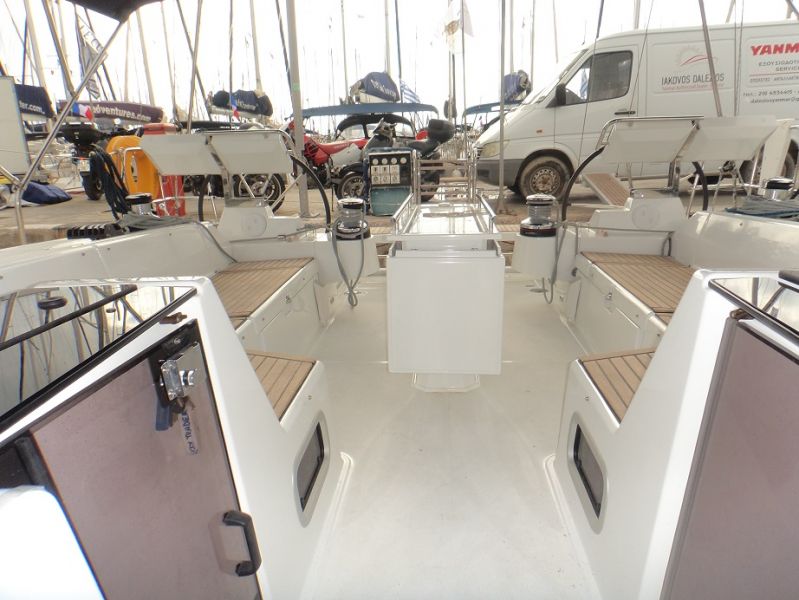 Oceanis 55