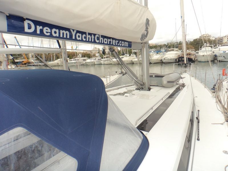 Oceanis 55