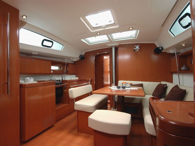 Oceanis 43
