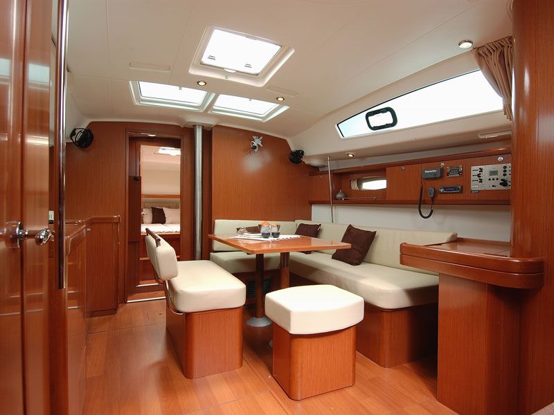 Oceanis 43