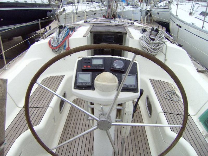 Sun Odyssey 371