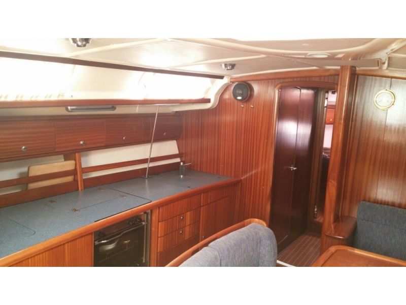 Bavaria 44