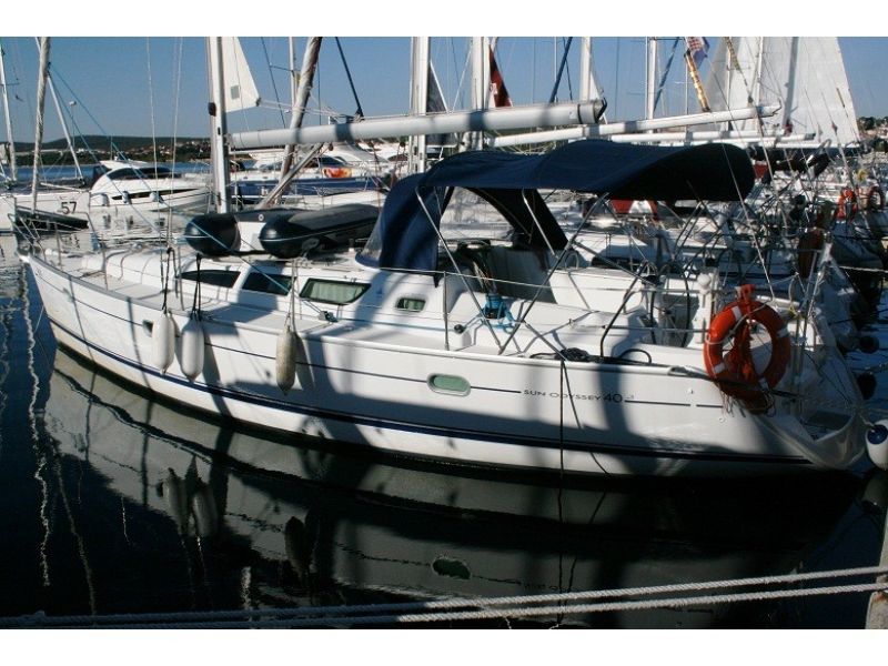 Sun Odyssey 403