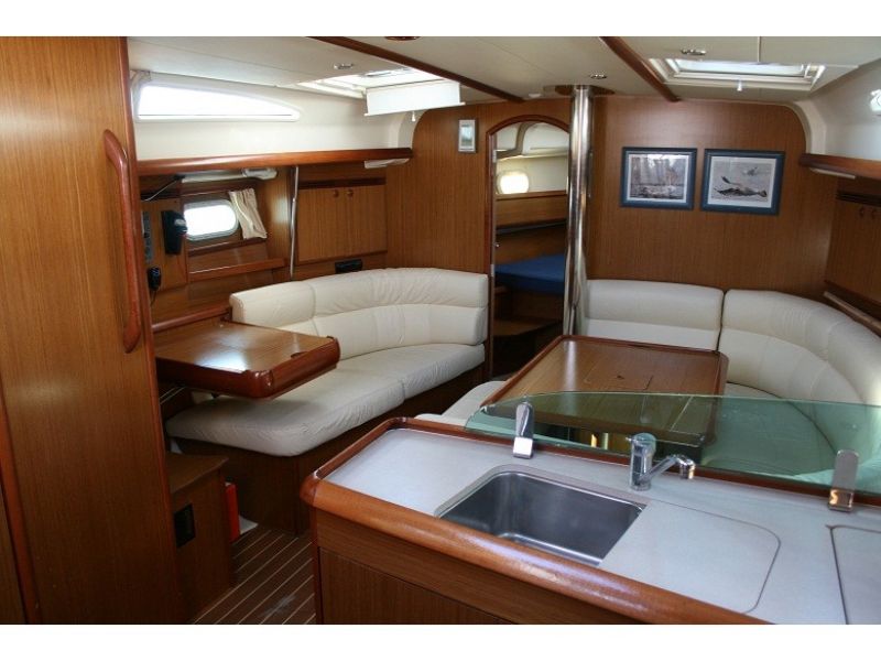 Sun Odyssey 403