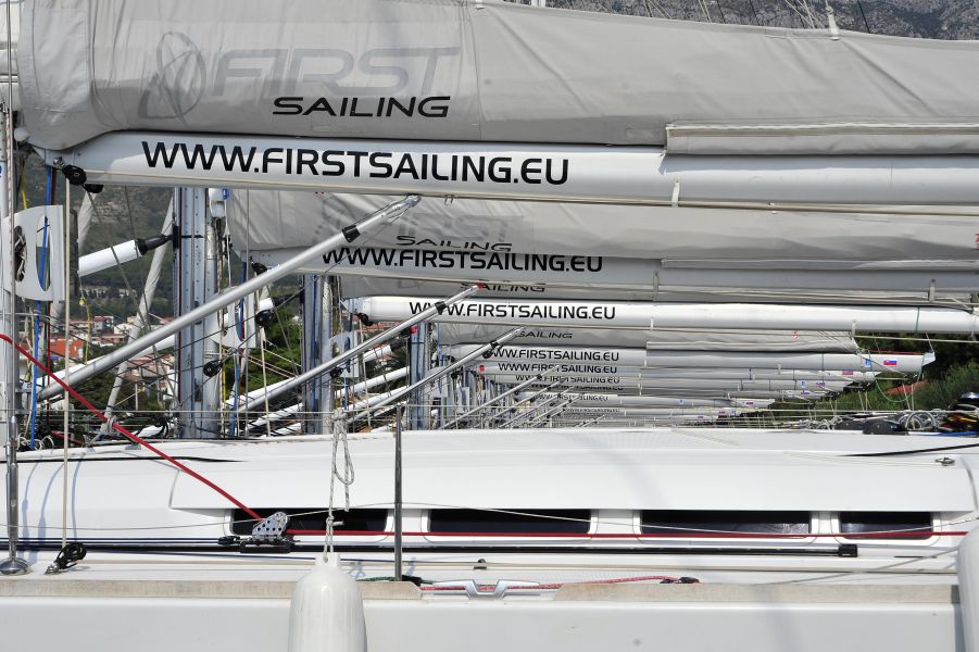 Beneteau First 45