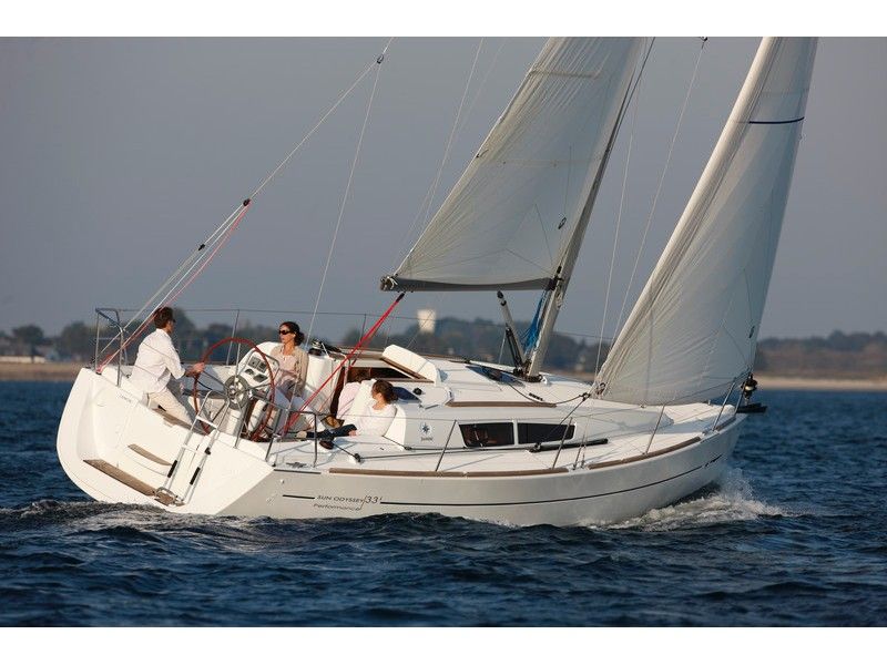 Sun Odyssey 33i