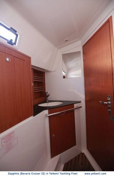 Bavaria 32 Cruiser