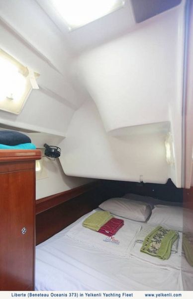 Oceanis 373
