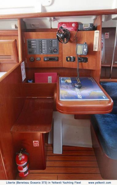 Oceanis 373