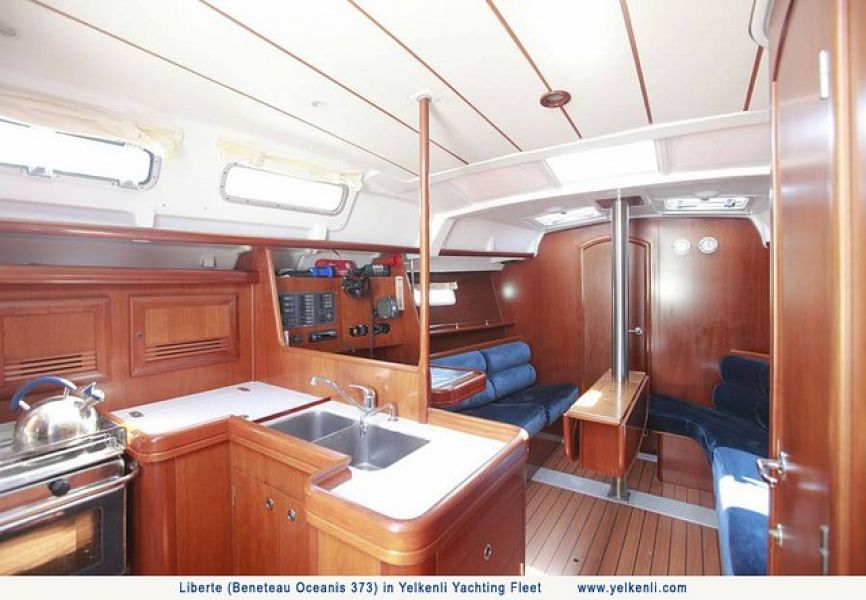 Oceanis 373