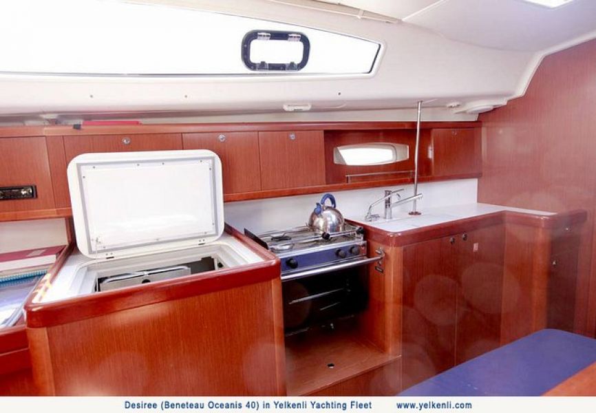 Oceanis 40