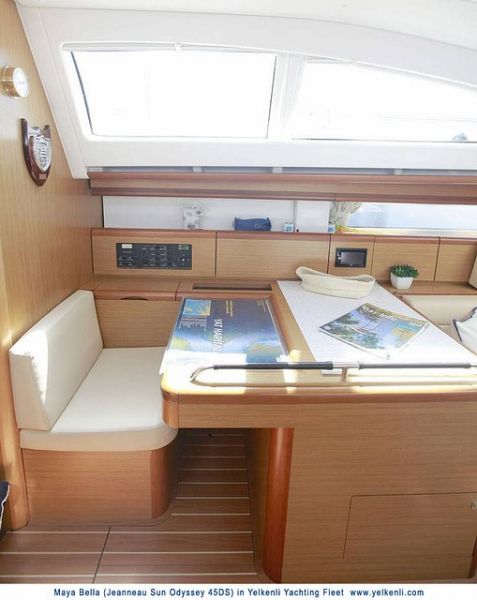 Sun Odyssey 45DS
