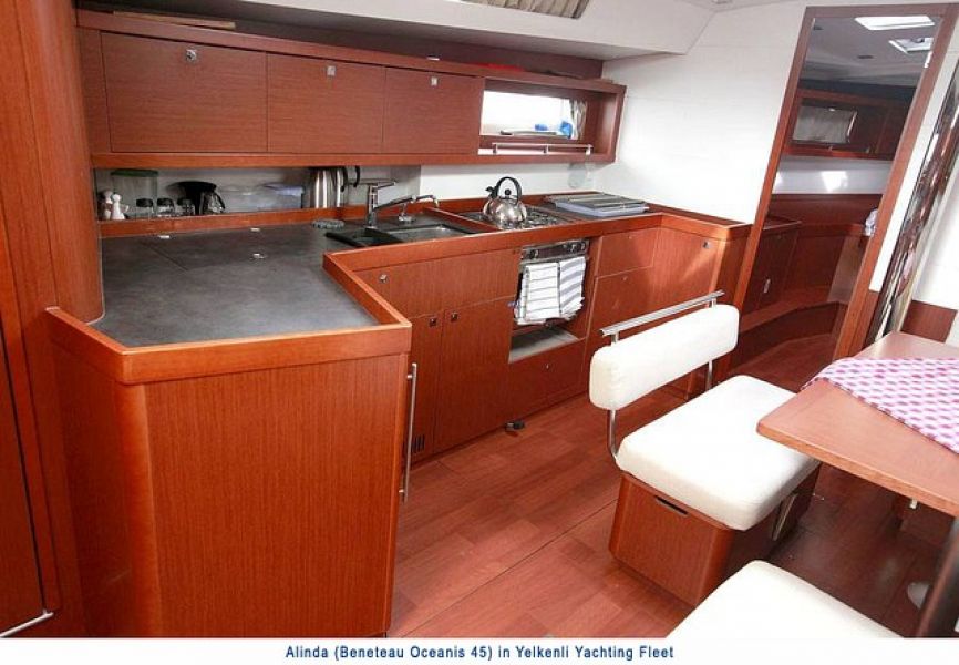 Oceanis 45, 3 WC