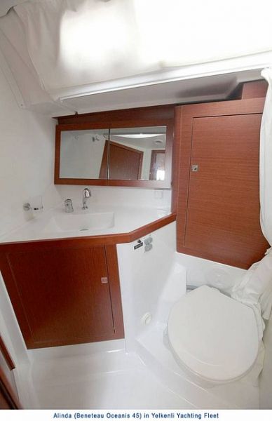 Oceanis 45, 3 WC