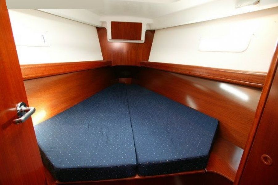 Oceanis 373