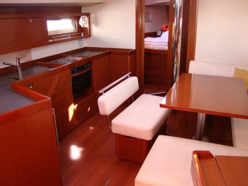 Oceanis 45, 3 WC