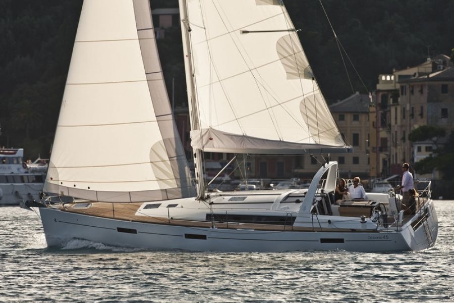 Oceanis 45, 3 WC
