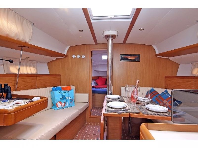 Sun Odyssey 42 i