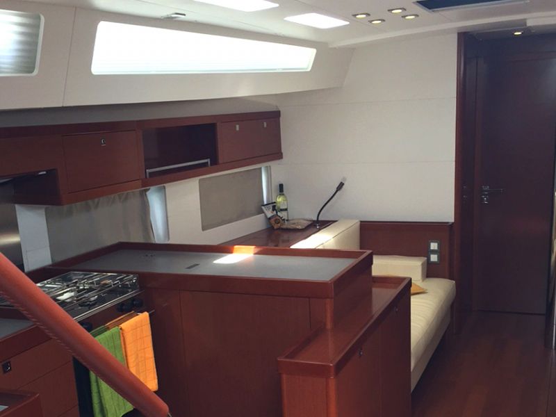 Oceanis 55